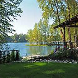 On the beautiful shores of the lake from which it takes its name…